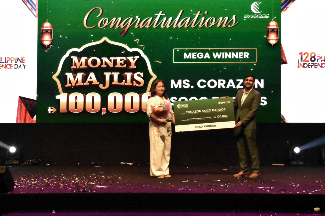 GCC Exchange Money Majlis Promotion: Filipino Customer Wins AED 100,000 Mega Cash Prize